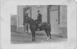 Carte Photo Militaire Français Dans Morbihan-56-Cavalier à Cheval-Képi-Guerre-Krieg-14/18-A SITUER A LOCALISER - Regimenten