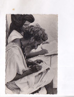 CPA   PHOTO  MAURITANIE, , ECRIVAIN MAURE  En 1951! (voir Timbre) - Mauretanien