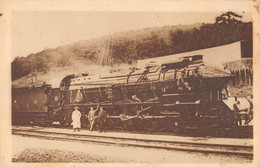 CPA 71 USINES DU CREUSOT UNE LOCOMOTIVE MOUNTAIN P.L.M.SORTANT DES ETABLISSEMENTS SCHNEIDER - Le Creusot