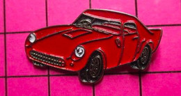 411G Pin's Pins / Beau Et Rare / THEME : AUTOMOBILES / PETITE FERRARI ROUGE ANNEES 60/70 ? - Ferrari