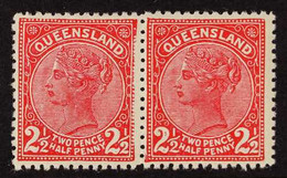 QUEENSLAND 1890 2½d Carmine, SG 191, Very Fine Mint Horizontal Pair, The Stamp At Left With The Outer Frame PARTIALLY MI - Autres & Non Classés