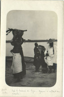 PC NIGER, NATIVES CARRYING BUCKETS, Vintage REAL PHOTO Postcard (b33256) - Niger