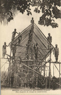 PC UK, SALOMON ISLANDS, CHAPELE EN CONSTRUCTION, Vintage Postcard (b33508) - Salomoninseln