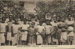 PC UK, SALOMON ISLANDS, UNE ÉCOLE DE SALOMONAISES, Vintage Postcard (b33535) - Solomon Islands