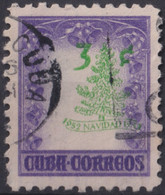 1952-474 CUBA REPUBLICA 1952 3c CHRISTMAS TREE NAVIDAD ERROR DISPLACED CENTER USED. - Unused Stamps