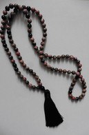 Neuf - Collier Sautoir Perles 8 Mm En Pierre Rhodochrosite Rose Et Noir Pompon En Soie Noire - Ethnisch