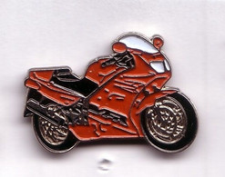 TT16 Pin's MOTO MOTORBIKE Achat Immédiat - Motos