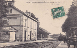 Cpa MOUTHIERS SUR BOEME LA GARE 1912 - Stations - Met Treinen