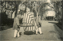 Néris Les Bains * Retour D'une Baigneuse à Sa Villa Après Le Traitement * Chaise à Porteurs - Neris Les Bains