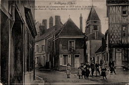 Aubigny * Rue De L'église , Du Bourg Coutant Et Du Prieuré * Vieilles Maisons Du Village * Villageois - Aubigny Sur Nere