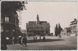 La Bassée Hôtel De Ville Et Grand' Place - Other Municipalities