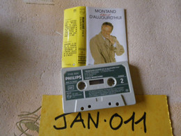YVES MONTAND K7 AUDIO VOIR PHOTO...ET REGARDEZ LES AUTRES (PLUSIEURS) (JAN 011) - Cassettes Audio