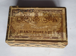 Ancienne Boite En Carton (VIDE) De Plumes De Ronde - Blanzy Poure Et Cie - Plumes