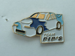 Pin's VOITURE DE RALLYE - TEAM PIP'S - Rallye