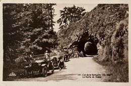 Xonrupt Longemer - La Roche Du Diable Au Col De La Schlucht - Route - Automobile Voiture Ancienne De Marque ? - Xonrupt Longemer