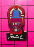 813c Pin's Pins / Beau Et Rare / THEME : JEUX / JEUX D'ARCADE JEUTEL - Jeux