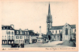 LANDIVISIAU  PLACE DE L'EGLISE ET MONUMENT AUX MORTS - Landivisiau