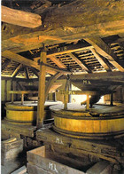 [40] Landes >  SABRES  Ecomusée De La Grande Lande  Marqueze  L'intérieur Du Moulin Les Deux Meules (2) - Sabres