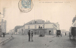 22-570 : LE CHESNAY. PLACE SIMARD - Le Chesnay