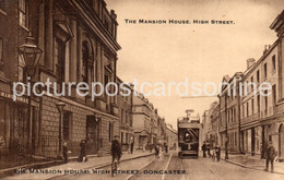 DONCASTER THE MANSION HOUSE HIGH STREET OLD B/W POSTCARD YORKSHIRE TRAM - Other & Unclassified