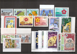 Exposition De Osaka -1970 ( Lot De Timbres Divers Différents XXX -MNH - De Pays D'Afrique ) - 1970 – Osaka (Japan)