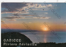 CARTOLINA  GABICE MARE,PESARO-URBINO,MARCHE,TRAMONTO,MARE.SOLE,ESTATE,VACANZA,SPIAGGIA,BELLA ITALIA,VIAGGIATA 1981 - Pesaro