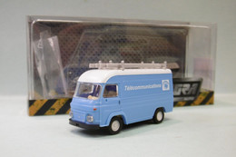 Igra / SAI - SAVIEM SG2 Bleu Télécommunications Réf. 2908 Neuf NBO HO 1/87 - Road Vehicles