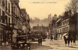 Vendôme * La Place D'armes * Commerces Magasins * Automobile Voiture Ancienne - Vendome