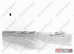 REPRO Romania Romanian Photo Military WW 2 2WK Technic Technik Diapositive Negative Slide Photo Foto Airplane Panzer 051 - Oorlog, Militair