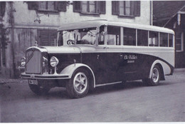 Reproduction De Photo Ancienne D'un Autobus Saurer Numero 7 Garé Devant Une Maison  - 15x10cms PHOTO - Busse & Reisebusse