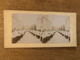 Bayeux * Jour De Procession * Photo Stéréo Ancienne Circa 1890/1900 * Photographe Pierre GEFFRAY - Bayeux