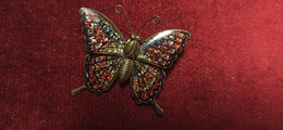 BROCHE PAPILLON METAL 4 Grammes Attache OK - 40 Mm X 35 Mm - Brooches