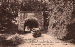 38 / Route De SAINT LAURENT DU PONT AU COUVENT GRANDE CHARTREUSE ROUTE DU DESERT AVEC AUTOMOBILE BERLIET - Saint-Laurent-du-Pont