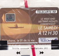 TELECARTES - LE WEEK END LES TARIFS REDUITS COMMENCENT LE SAMEDI A 12 H 30 - 50 UNITES - SOUS BLISTER - Operadores De Telecom