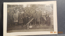CPA - Carte-Photo - Bombardiers 1916 Guingamp (?) - Regimente