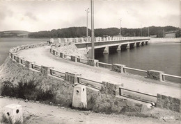 PEYRAT-le-CHATEAU  -  ROYERE  -  La Passerelle De Vassivière - Royere