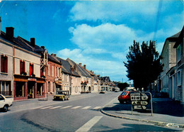 Sissonne * La Rue De Lattre De Tassigny * Débit De Tabac Tabacs * Véhicule Auto Méhari Citroën - Sissonne