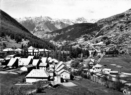 Villevieille * Vue Générale Du Village * Panorama - Autres & Non Classés