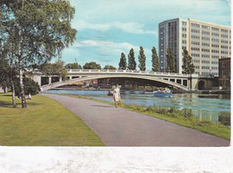 Reading Bridge - Berkshire Postcard - Stamped 1974 - Windsor