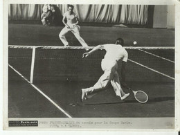 FRANCE ITALIE DE TENNIS POUR LA COUPE DAVIS  PETRA BAT  TARONI 15  X 20 Cm  LES ANNEES 1960 - Otros & Sin Clasificación