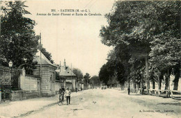 Saumur * Avenue De St Florent Et école De Cavalerie * Militaria - Saumur