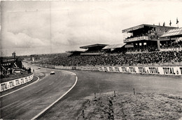 Le Mans * Course Auto Sport Automobile * Le Circuit De La Sarthe Et Les Tribunes * Voitures - Le Mans