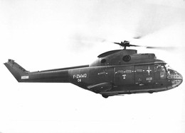 AVIATION GRANDE PHOTOGRAPHIE D'UN HELICOPTERE AVEC SIGNATURES AU VERSO (dimensions 18cm X 13cm) - Elicotteri