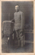 Photo D'un Homme En Uniforme - Soldat  - Carte Photo - Portrait - - Characters