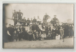 62 Berck Plage Groupe De Personne Devant Voilier Carte Photo De Mage - Berck