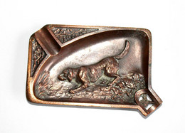 CENDRIER VIDE POCHE EN CUIVRE - CHIEN ANIMAL, SCENE DE CHASSE VENERIE - 14x10cm       (0507.60) - Metaal