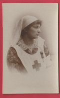 Carte Postale Gabriel Petit , Infirmière Décorée ( Voir Verso ) - Weltkrieg 1914-18