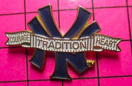 413c Pin's Pins / Beau Et Rare / THEME VILLES / NY NEW YORK COURAGE TRADITION HEART - Ciudades