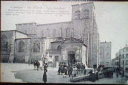 CPA - Thiers - Eglise Saint-Genès (corbillard) - Thiers