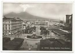 AB179 Napoli - Stazione Marittima E Vesuvio - Navi Ships Bateaux - Panorama Da Piazza Municipio / Non Viaggiata - Napoli (Napels)